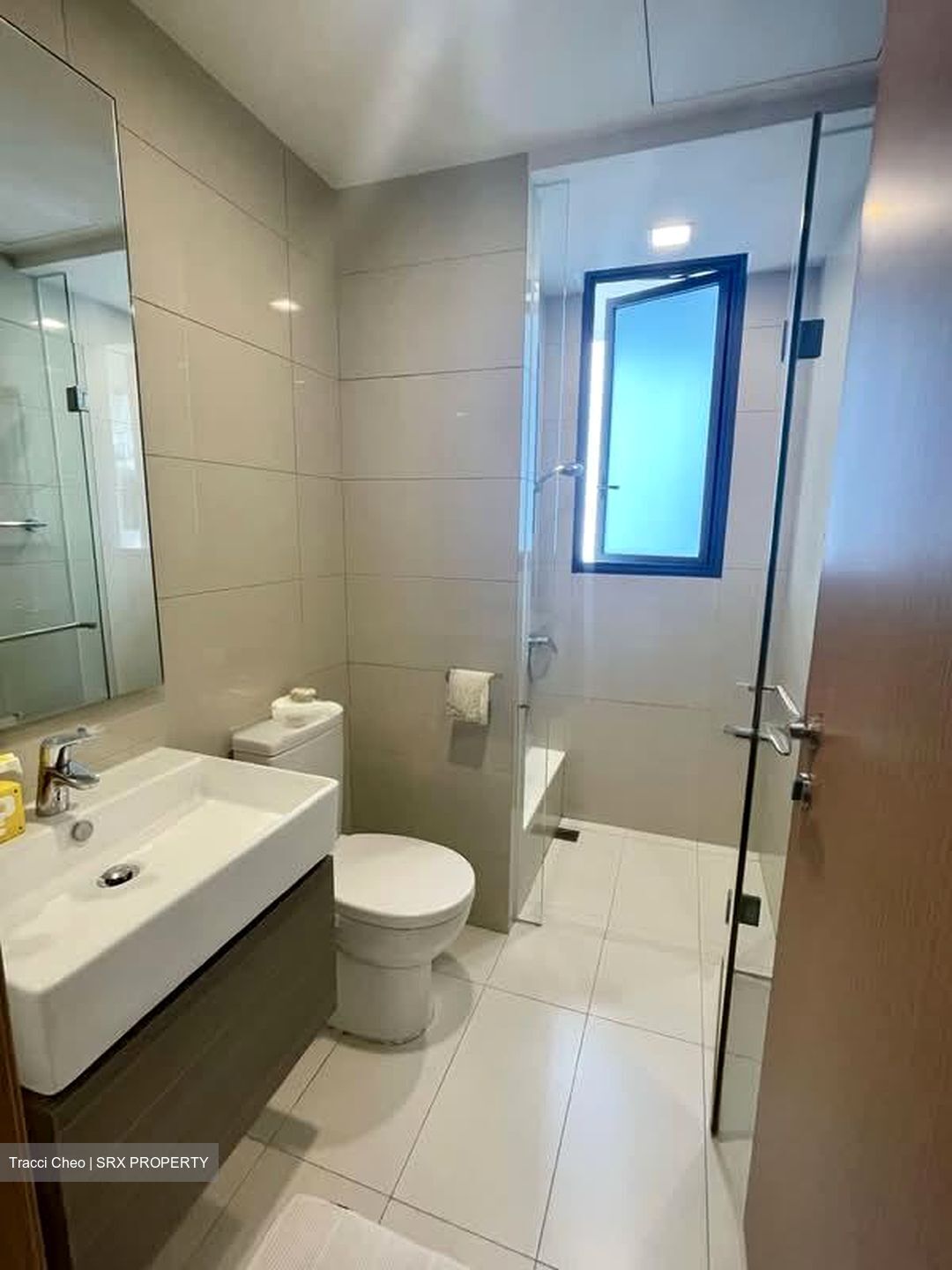 Belysa (D18), Condominium #579196551